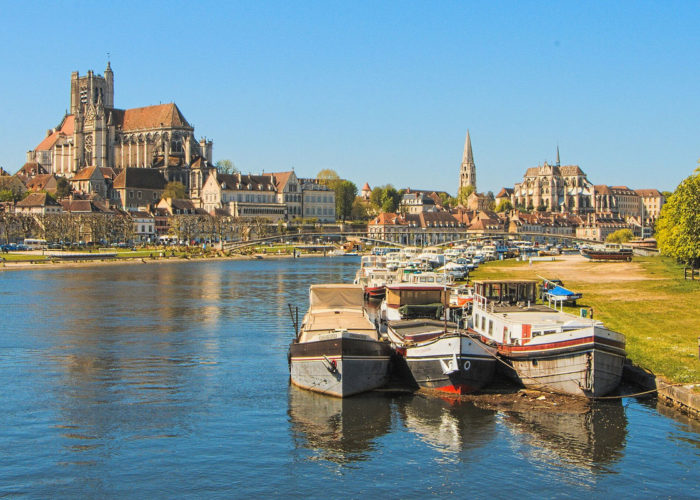 Auxerre stop on the Burgundy cruise route