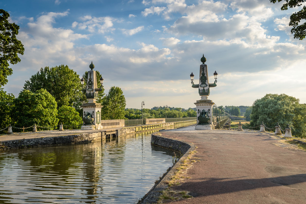 Briare Aqueduct on our Loire river cruises