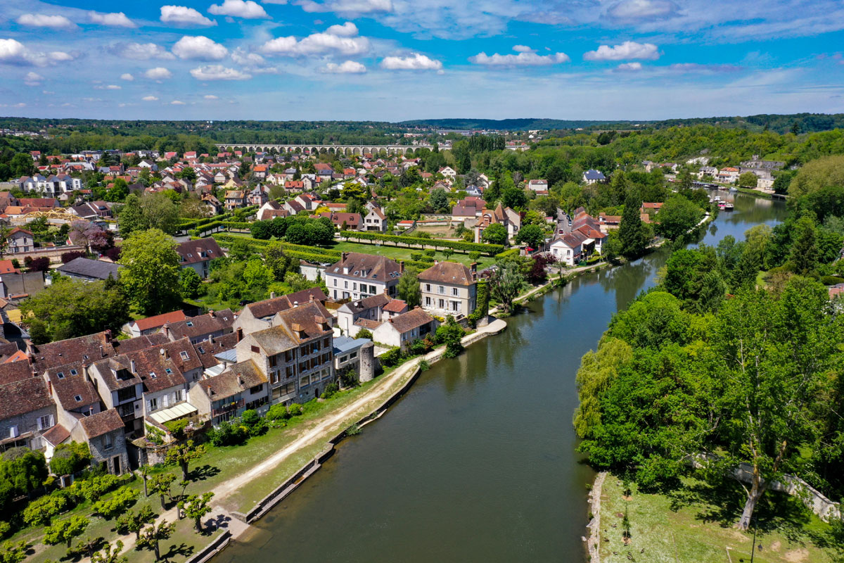 Moret-sur-Loing-in-France