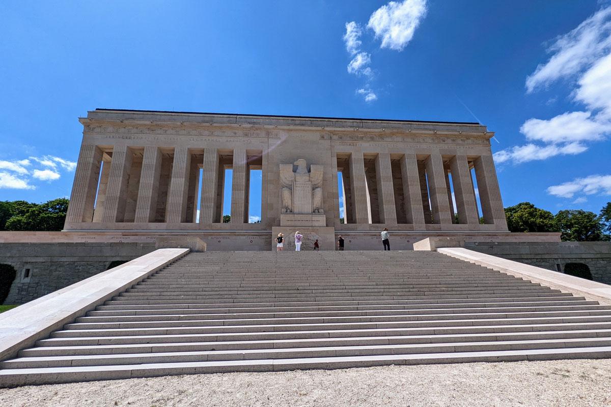 Chateau-Thierry-Monument-steps