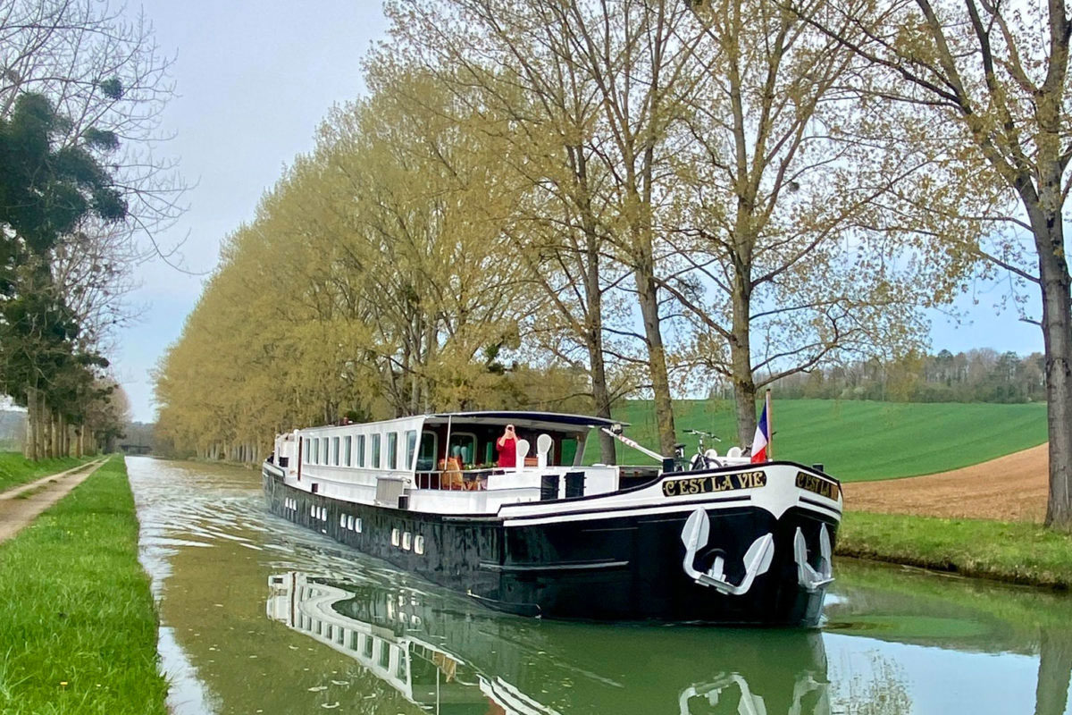 A barge trip & major events in France 2024