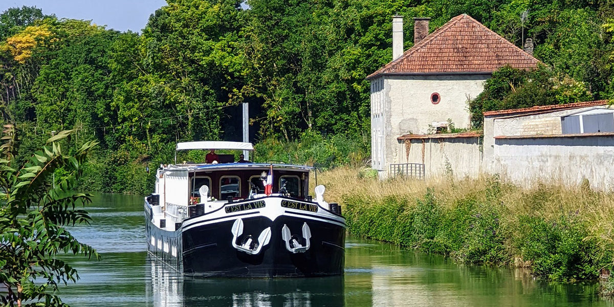 Experience Easter on a barge cruise holiday in France