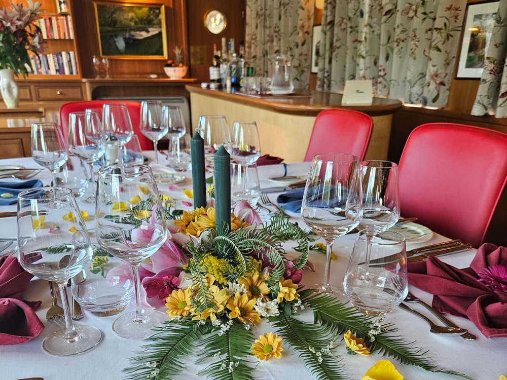 Gourmet Dining Aboard C’est La Vie